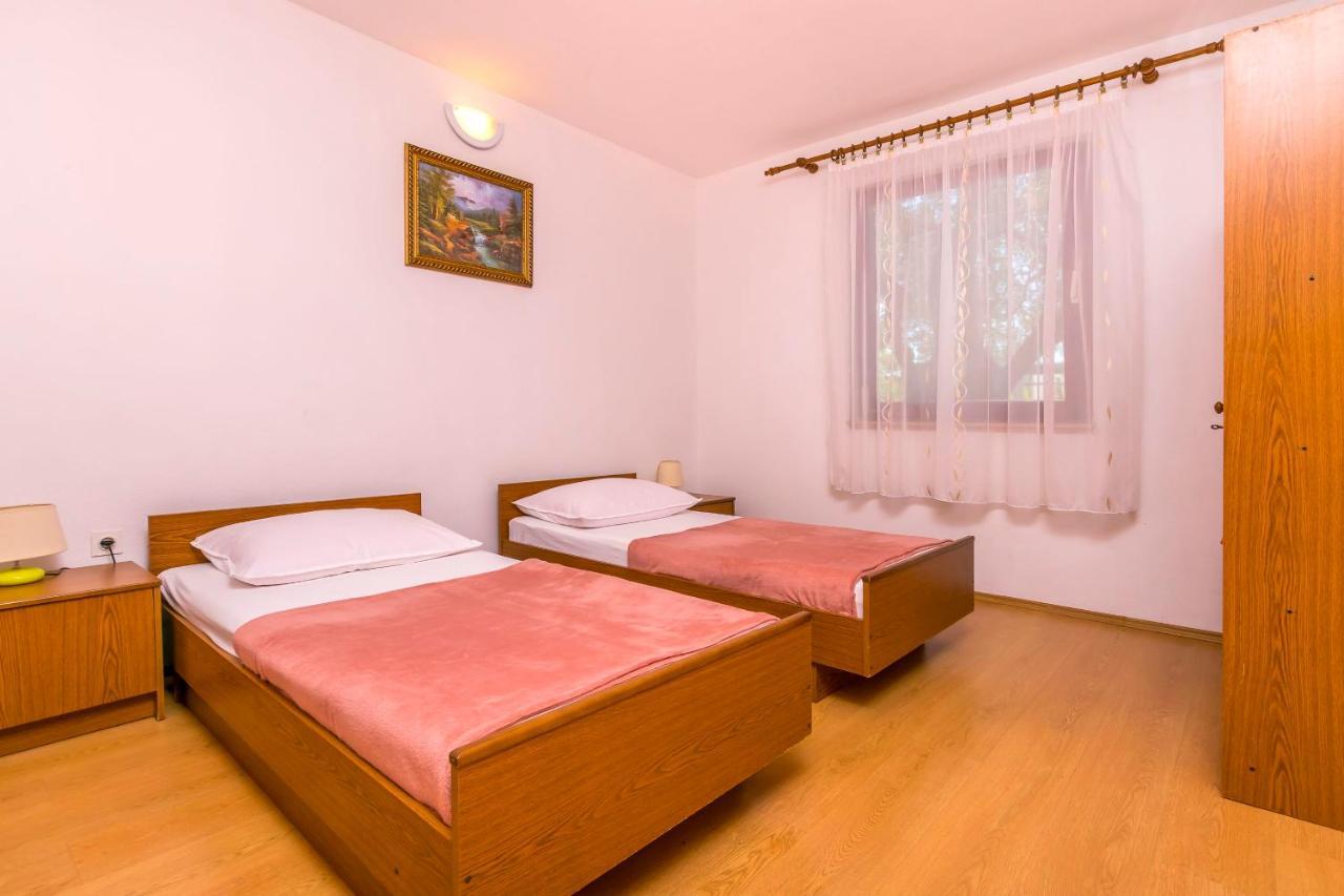 Apartments Cvitkovic Rogoznica  Ngoại thất bức ảnh