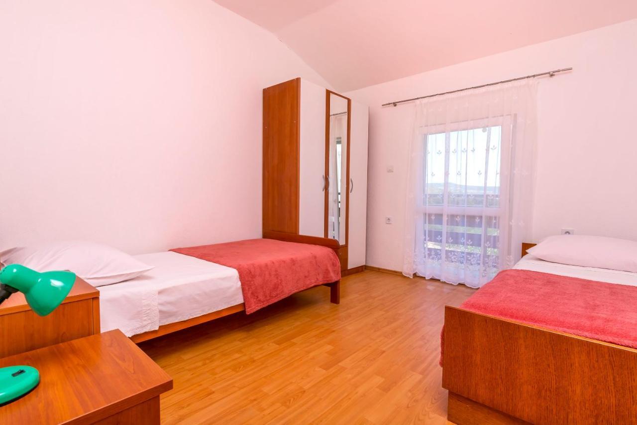 Apartments Cvitkovic Rogoznica  Ngoại thất bức ảnh