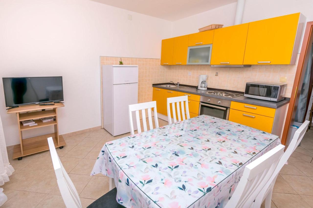 Apartments Cvitkovic Rogoznica  Ngoại thất bức ảnh