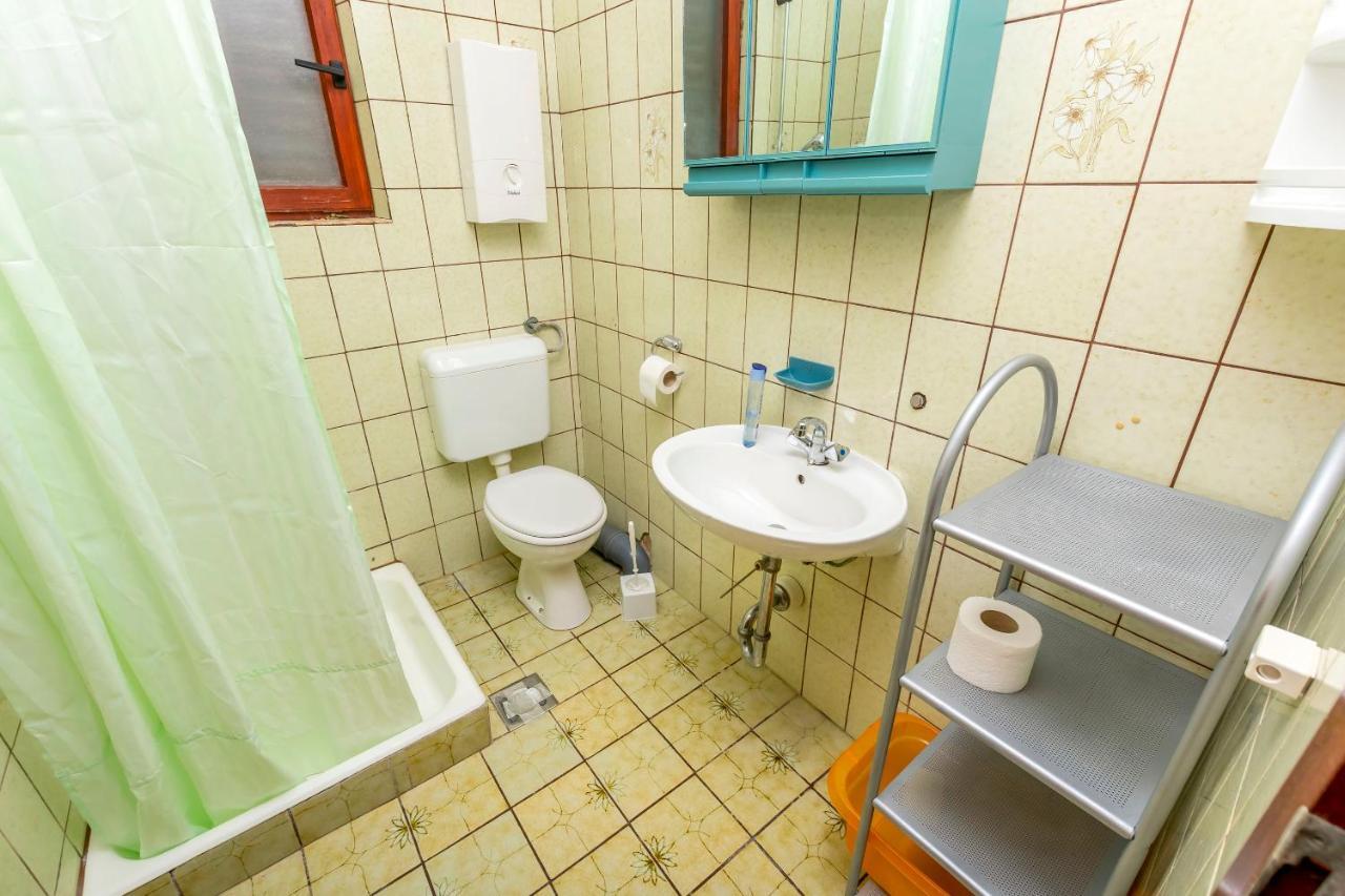 Apartments Cvitkovic Rogoznica  Ngoại thất bức ảnh