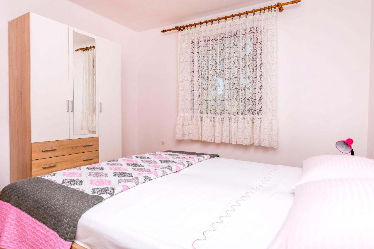Apartments Cvitkovic Rogoznica  Ngoại thất bức ảnh
