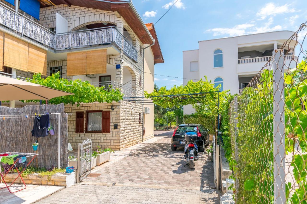 Apartments Cvitkovic Rogoznica  Ngoại thất bức ảnh